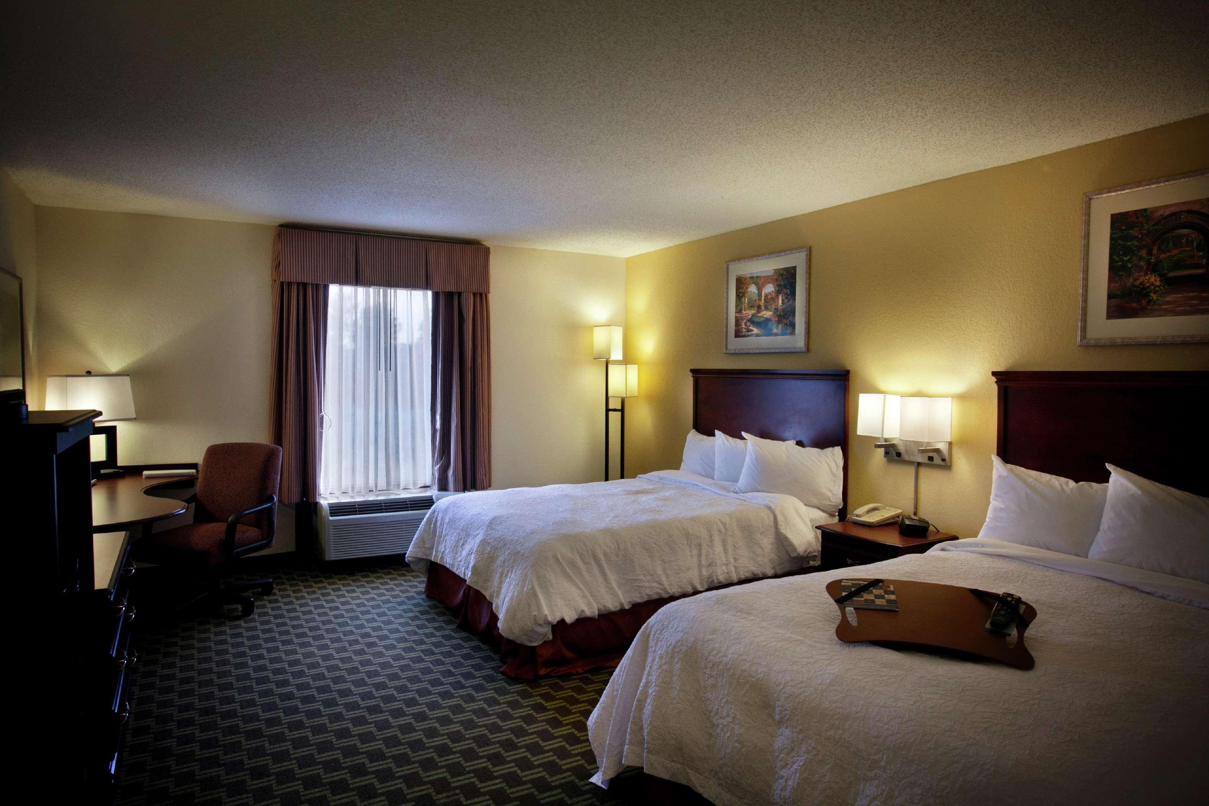 Hampton Inn קרולטון מראה חיצוני תמונה